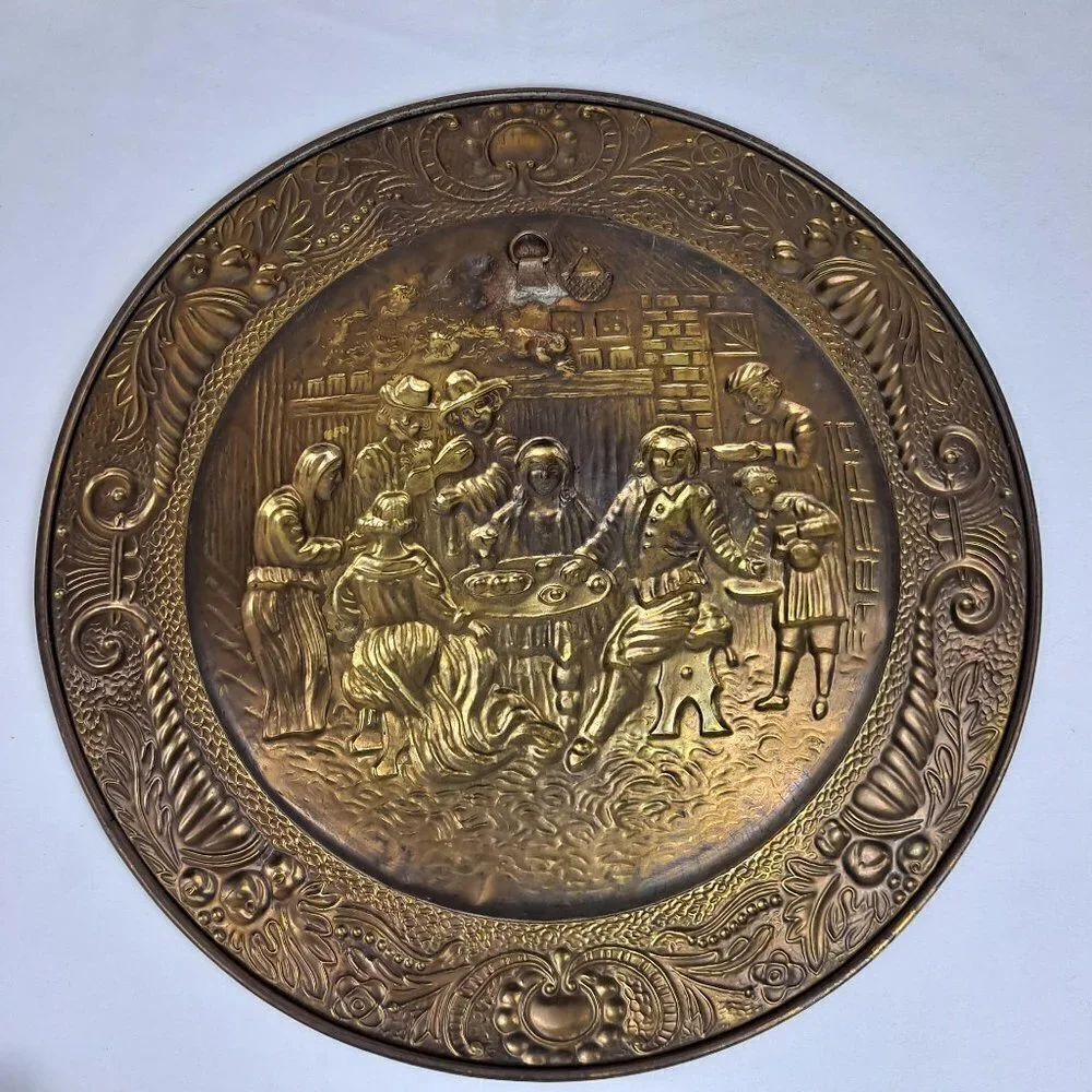 Vintage Brass Wall Hanging Plate Family Bar Tavern Pub Setting Oranate Detailing
